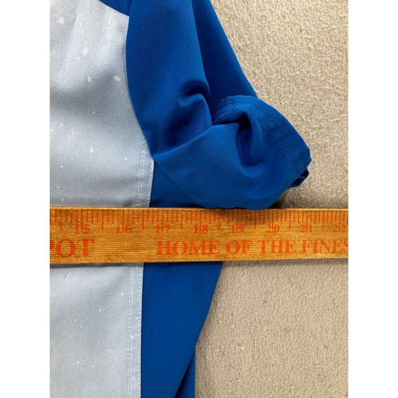 Disney Frozen Scrub Top Womens‎ Size XS Elsa Short Sleeve Kangaroo Pocket Knit - Picture 5 of 10